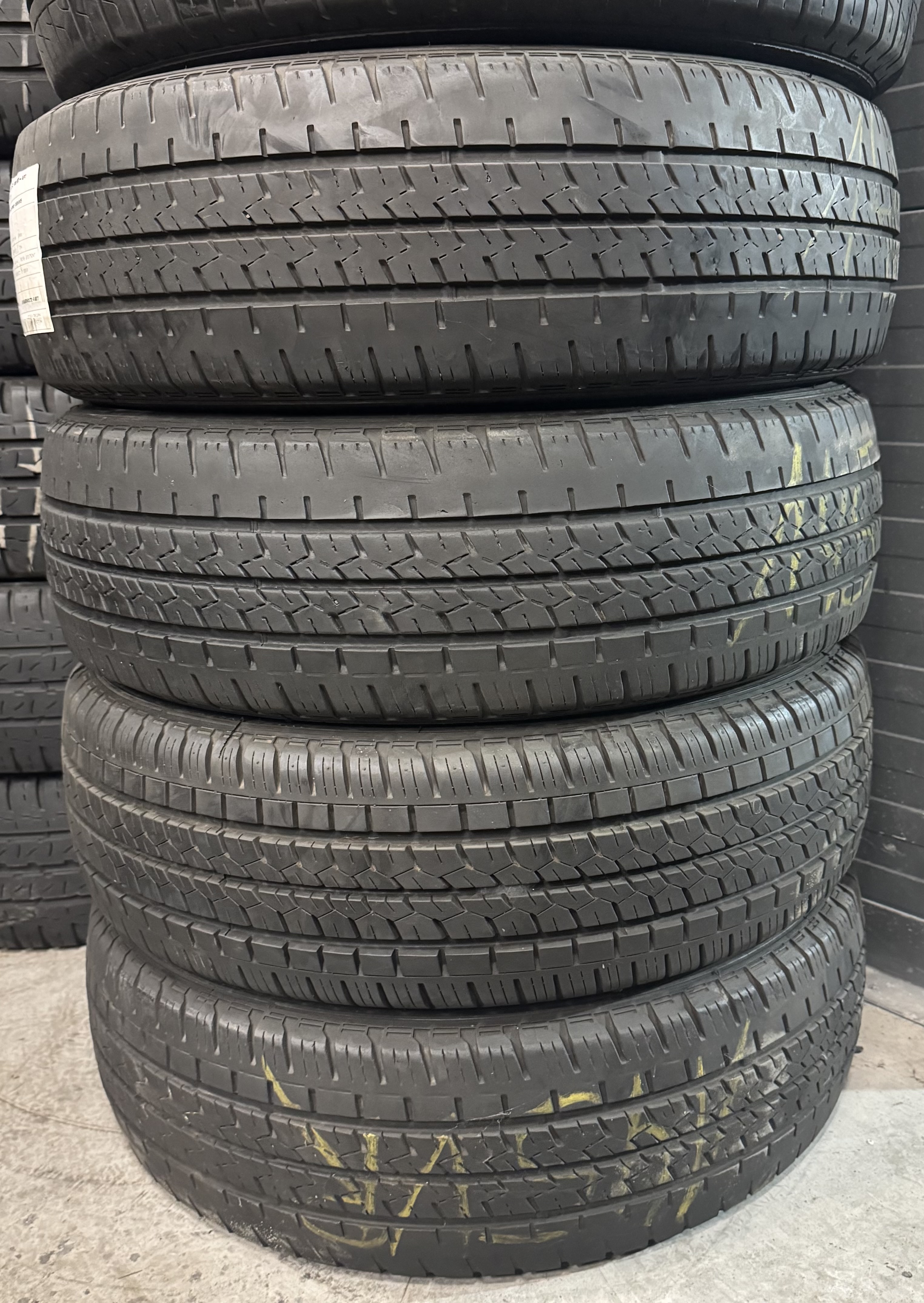 Шини б\у 195/65 R16C