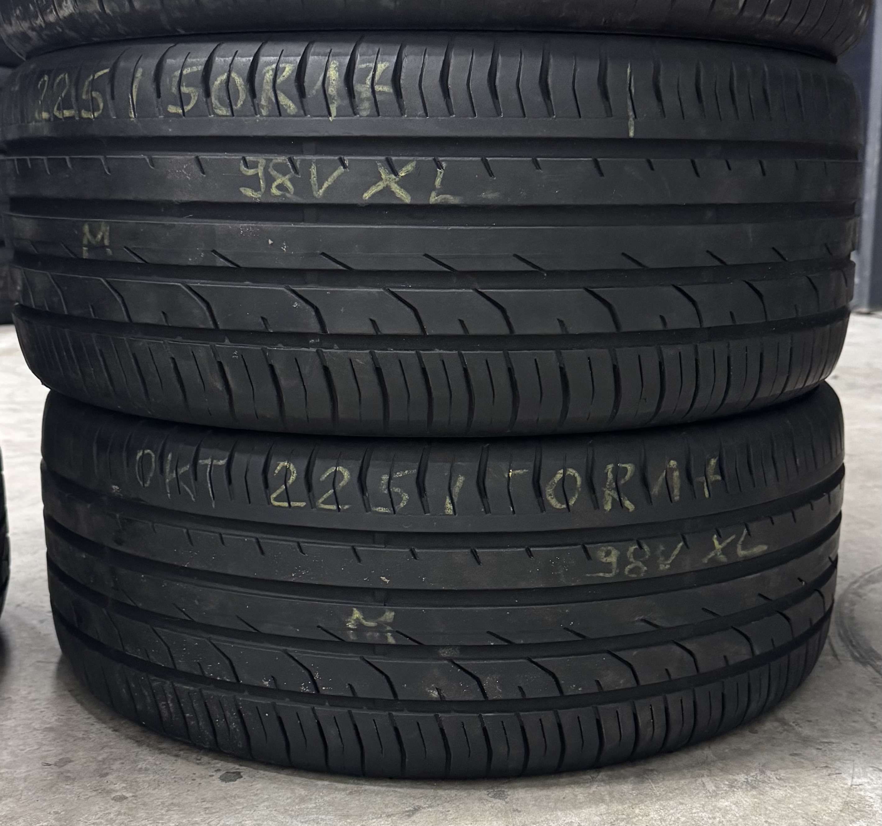 Шини б\у 225/50 R17