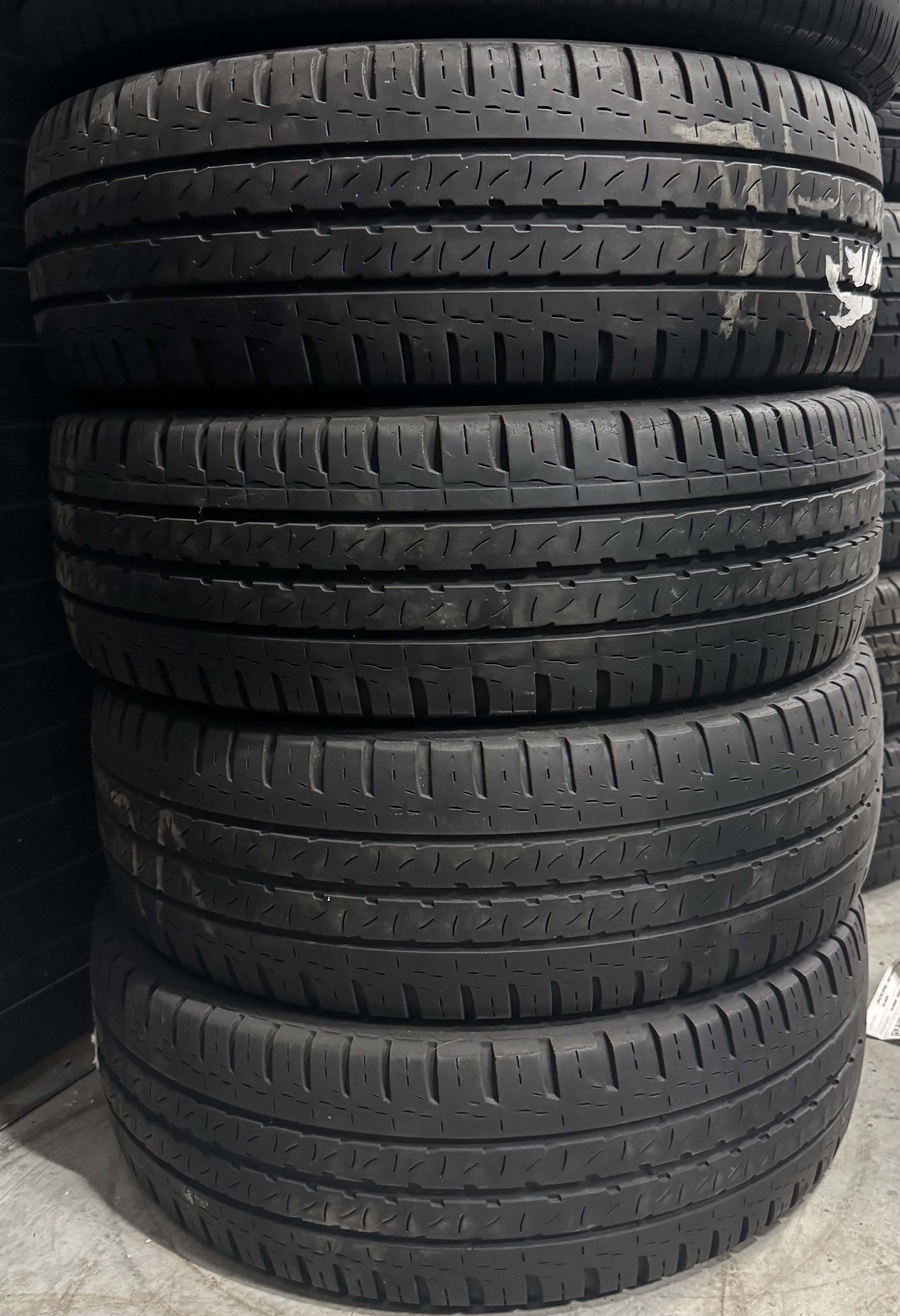 Шини б\у 205/65 R16C