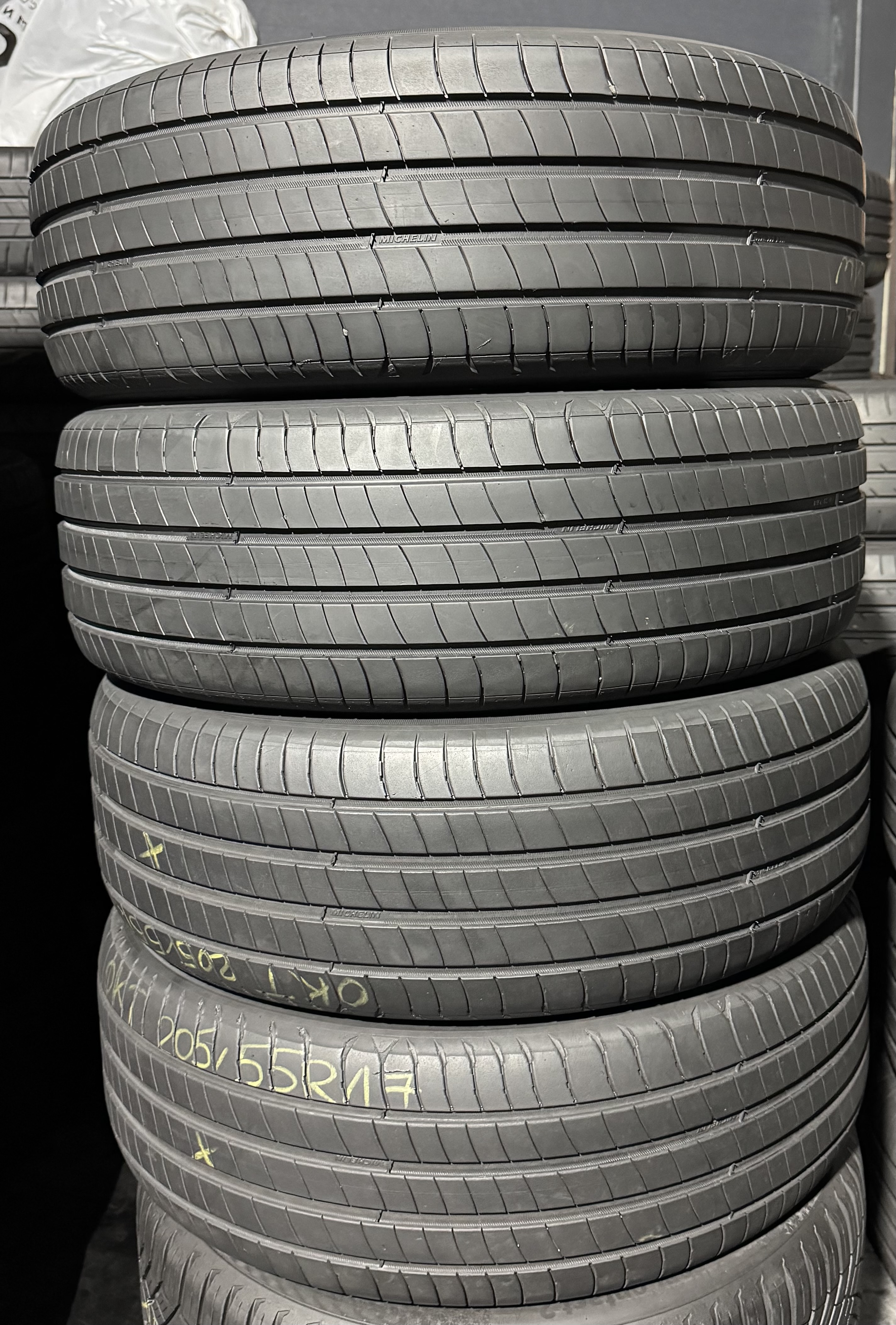 Шини б\у 205/55 R17