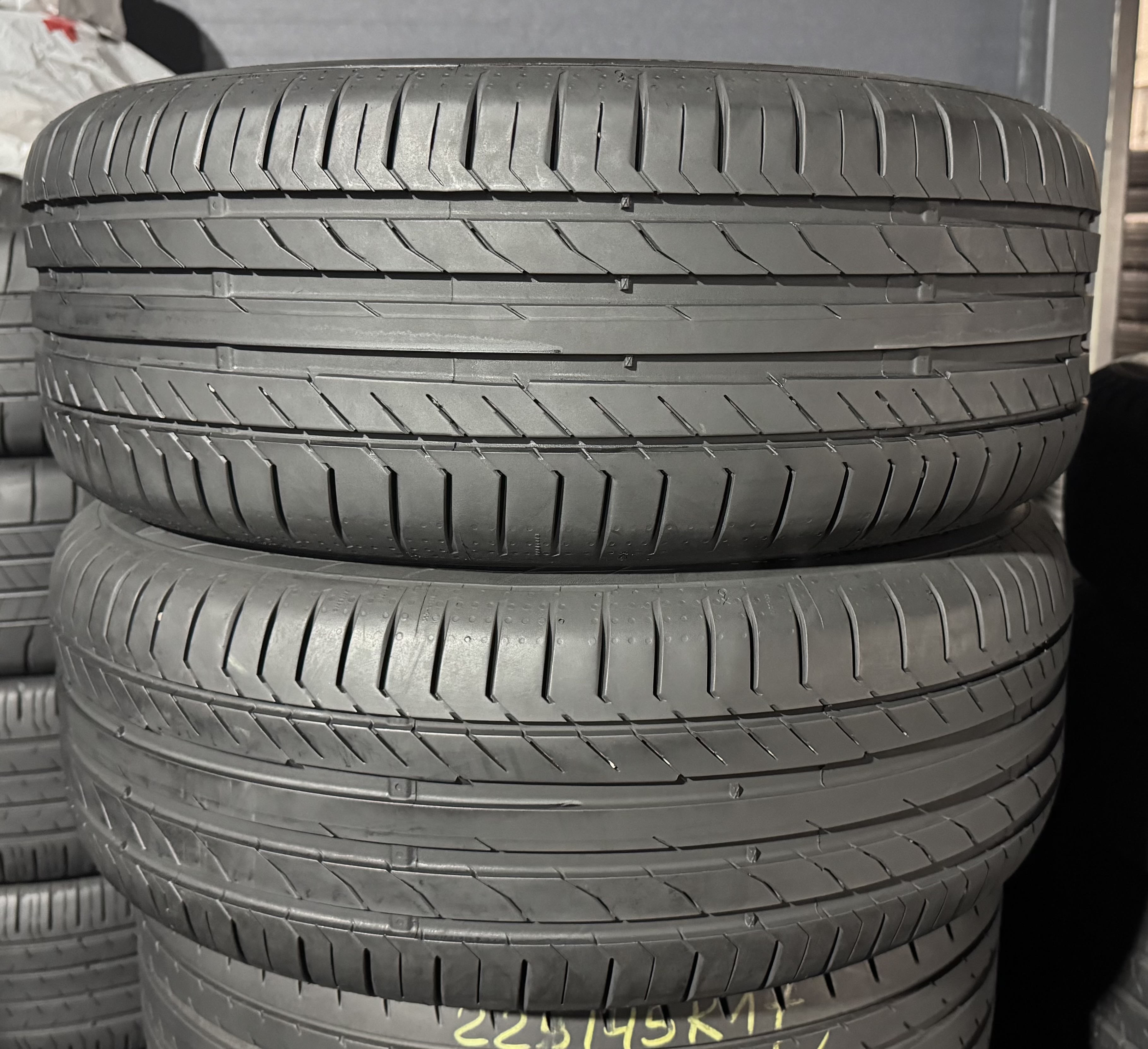 Шини б\у 225/50 R17