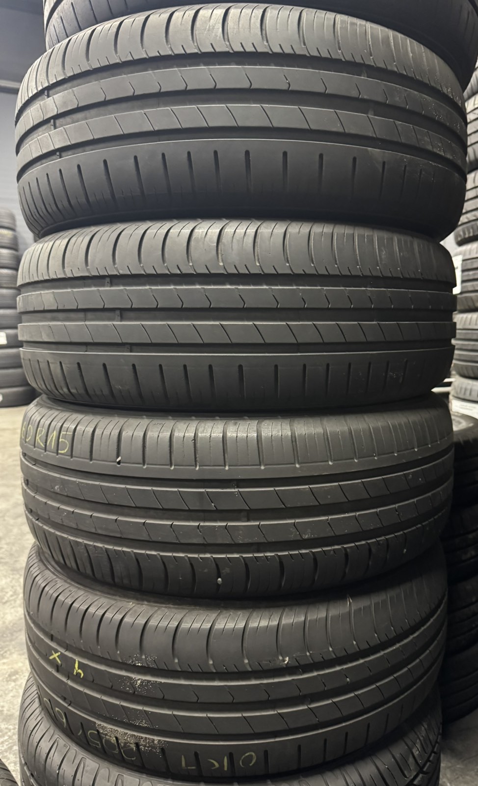 Шини б\у 205/60 R15