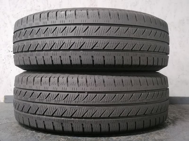 Шини б\у 215/65 R15C